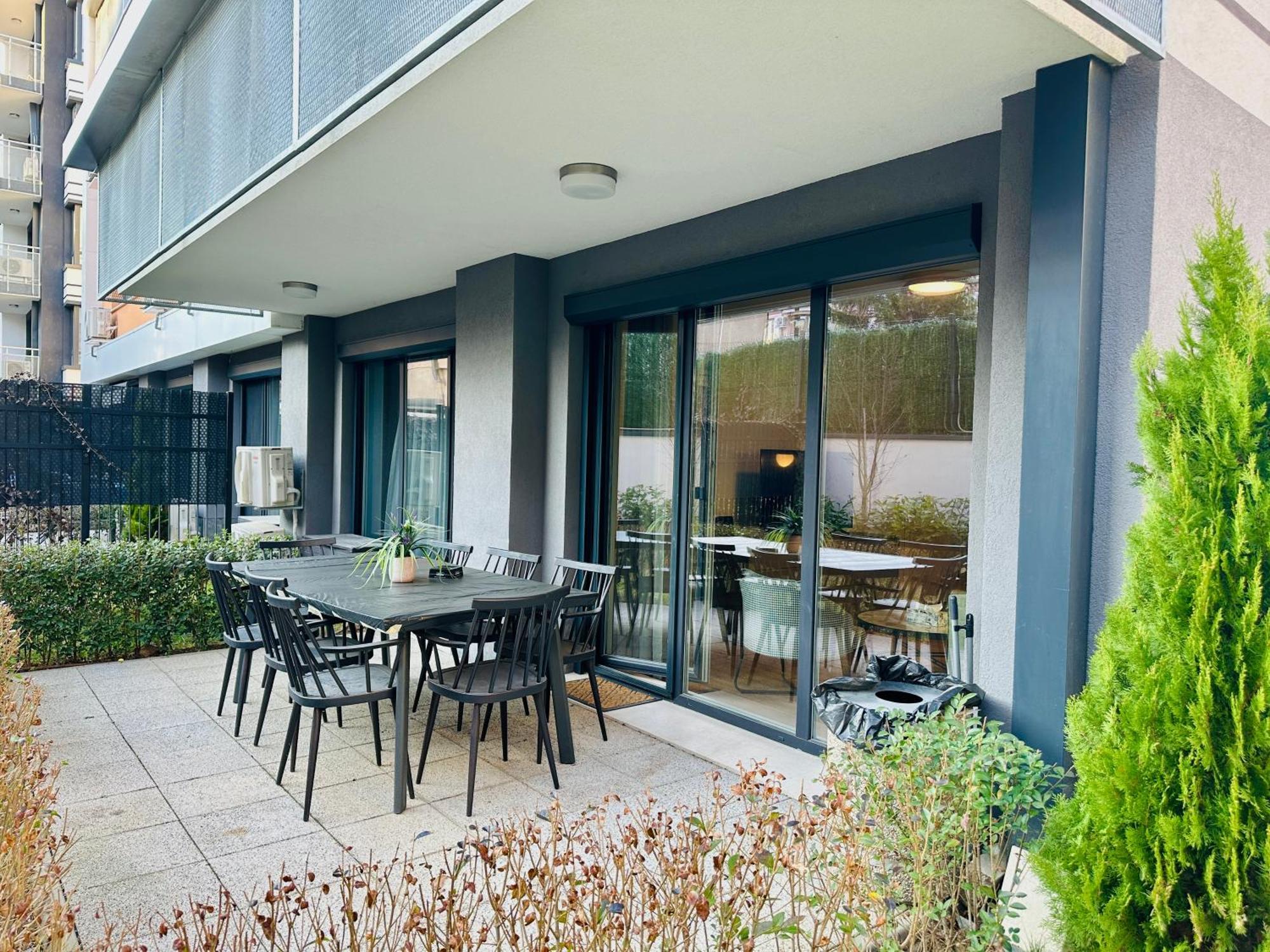 7th Sense Boutique Aparthotel